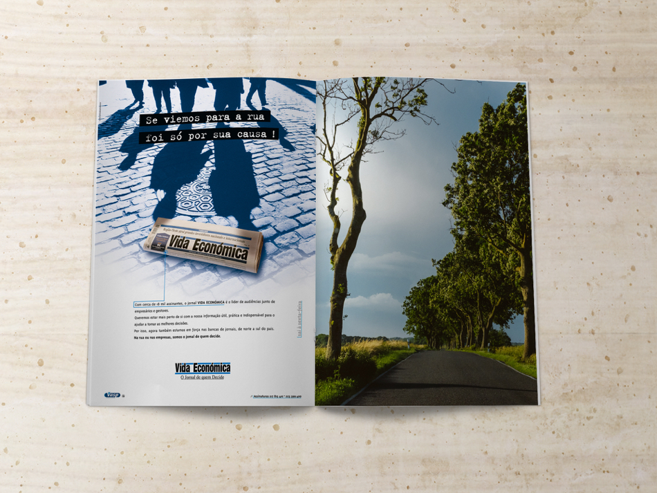 Magazine advertisement &bull; Vida Econ&oacute;mica